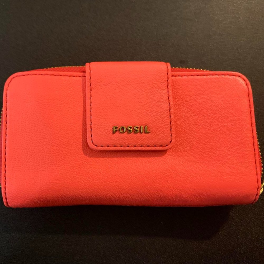 Neon Coral Fossil Madison Zip Wallet - New With Tags